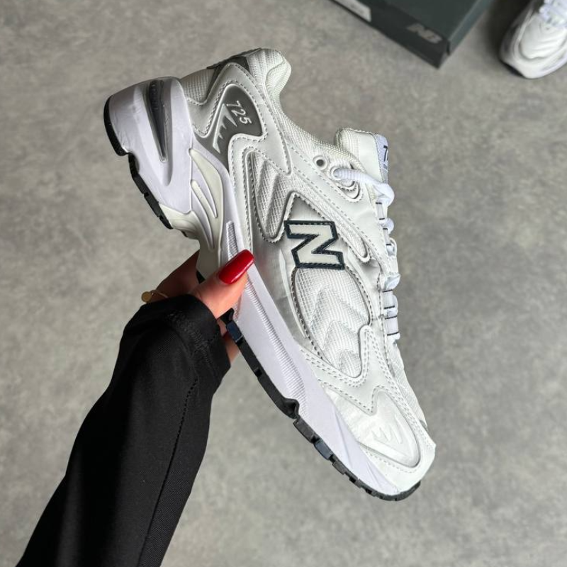 New Balance 725 White Silver  Main Image